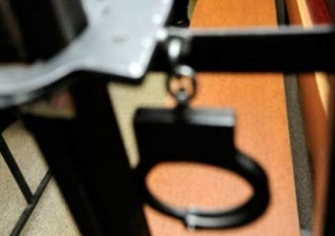 Полицейских УССО задержали по подозрению в вымогательстве взяток в Алматы